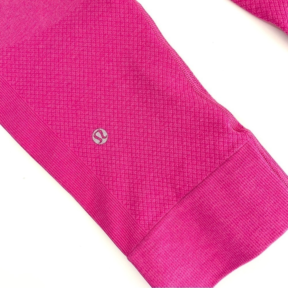 Lululemon Free To Flow Crop 17” Legging Magenta Sz 4 - Picture 8 of 12